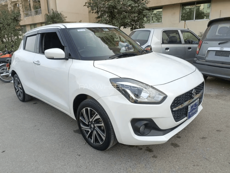 Suzuki Swift GLX CVT 2022